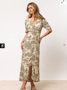 Like NEW, Bohme, Lia V-Neck Floral Print Midi Sage Dress size S